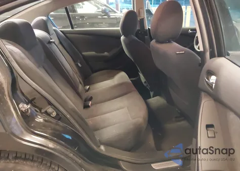 2010 Nissan Altima 2.5 S from USA, damaged, VIN 1N4AL2AP5AN449557